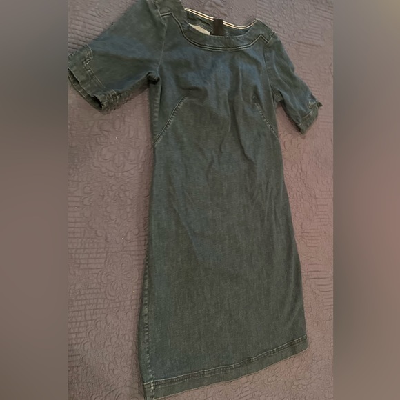 Boden Denim Jean Dress, size 4, scoop neck and zippered back - Picture 1 of 2